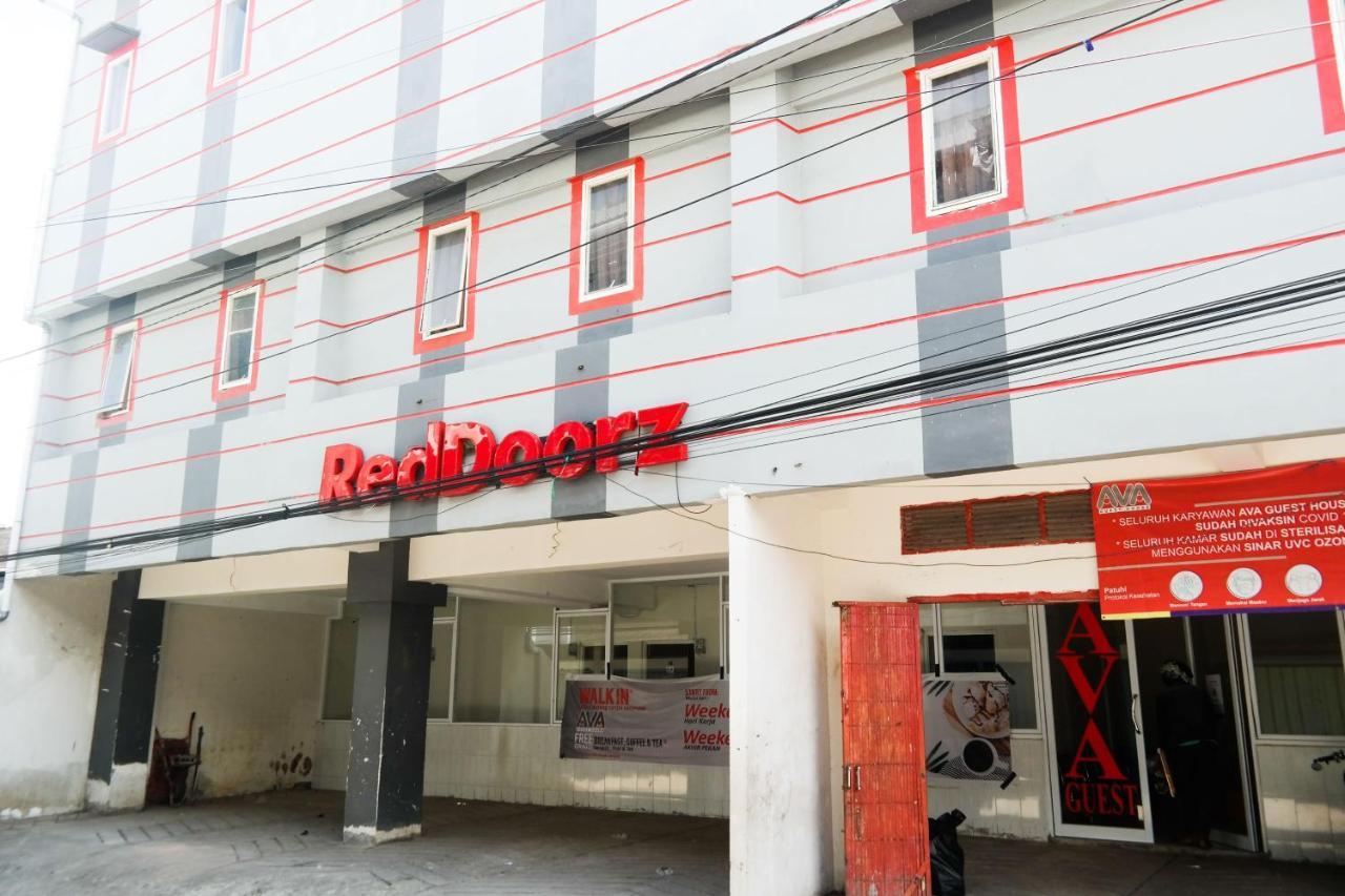 Reddoorz At Jalan Somba Opu Losari Makassar Buitenkant foto